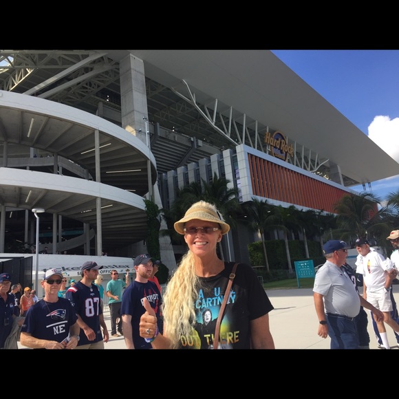 Meet your Posher, Raine🌴 - Picture 7 of 8